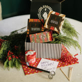 classic holiday candle gift set
